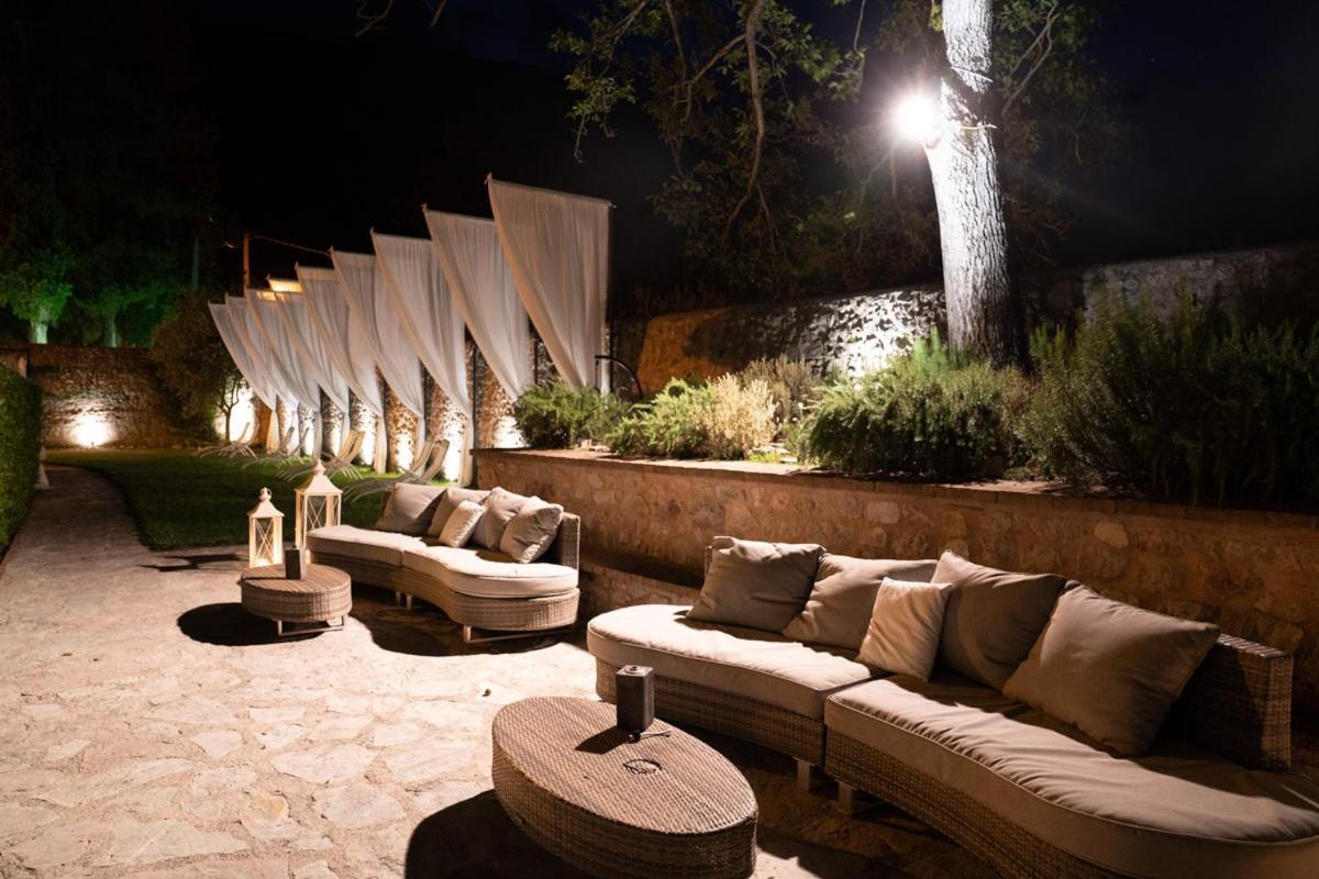 Ex Convento Santa Croce-Country Resort Сант'Анатолия-ди-Нарко Экстерьер фото