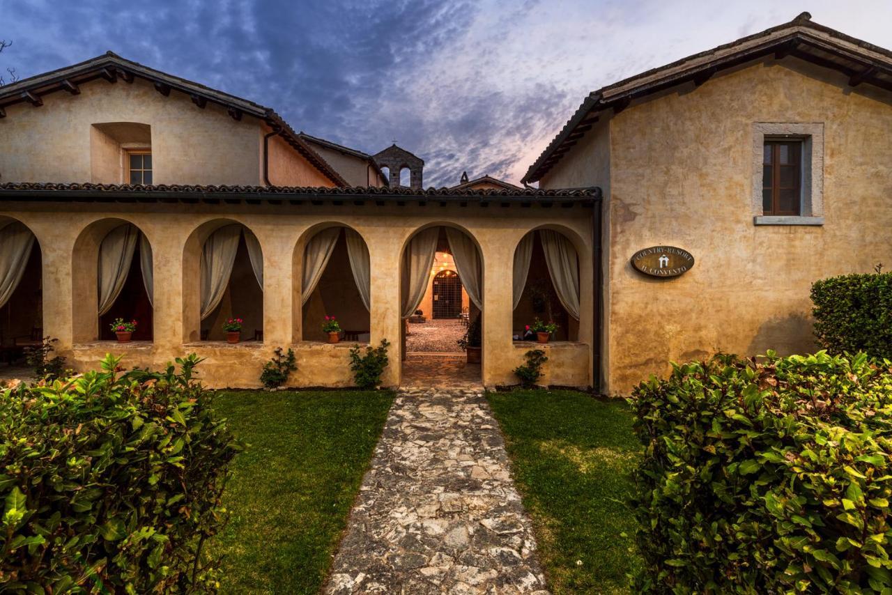 Ex Convento Santa Croce-Country Resort Сант'Анатолия-ди-Нарко Экстерьер фото