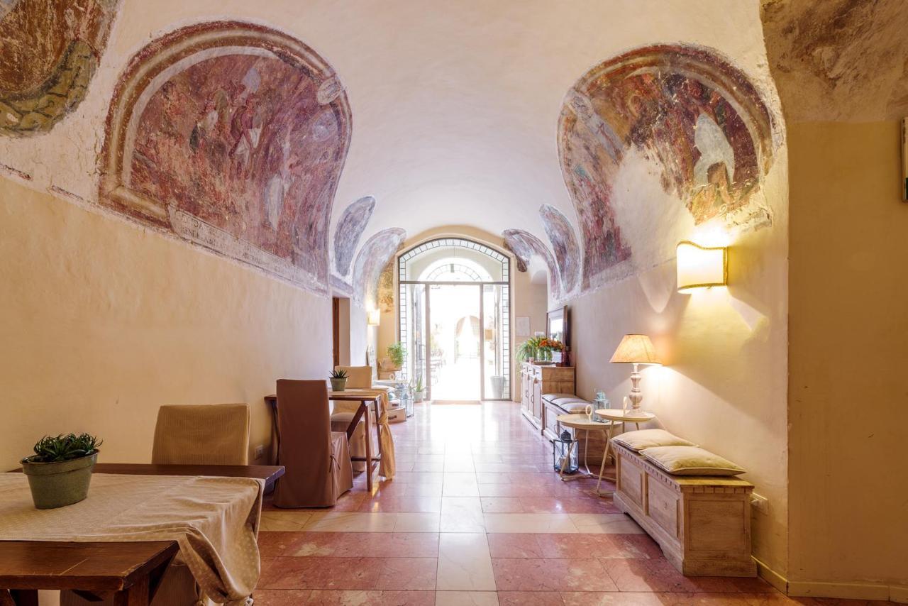Ex Convento Santa Croce-Country Resort Сант'Анатолия-ди-Нарко Экстерьер фото
