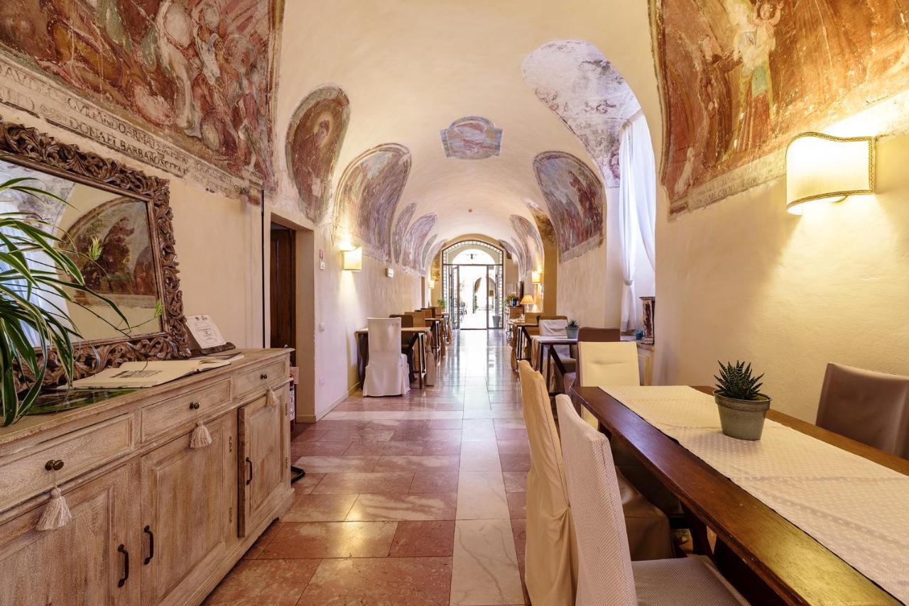 Ex Convento Santa Croce-Country Resort Сант'Анатолия-ди-Нарко Экстерьер фото