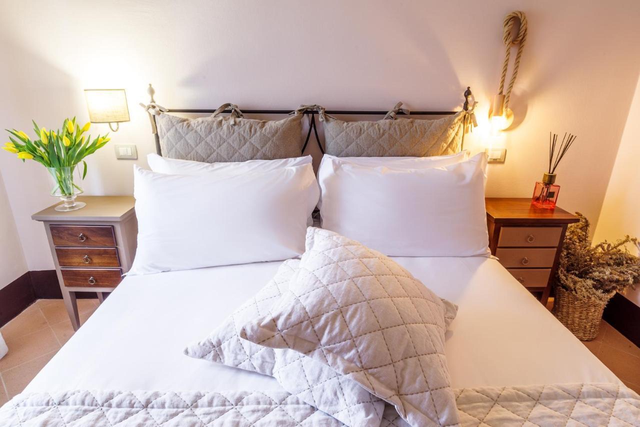 Ex Convento Santa Croce-Country Resort Сант'Анатолия-ди-Нарко Экстерьер фото