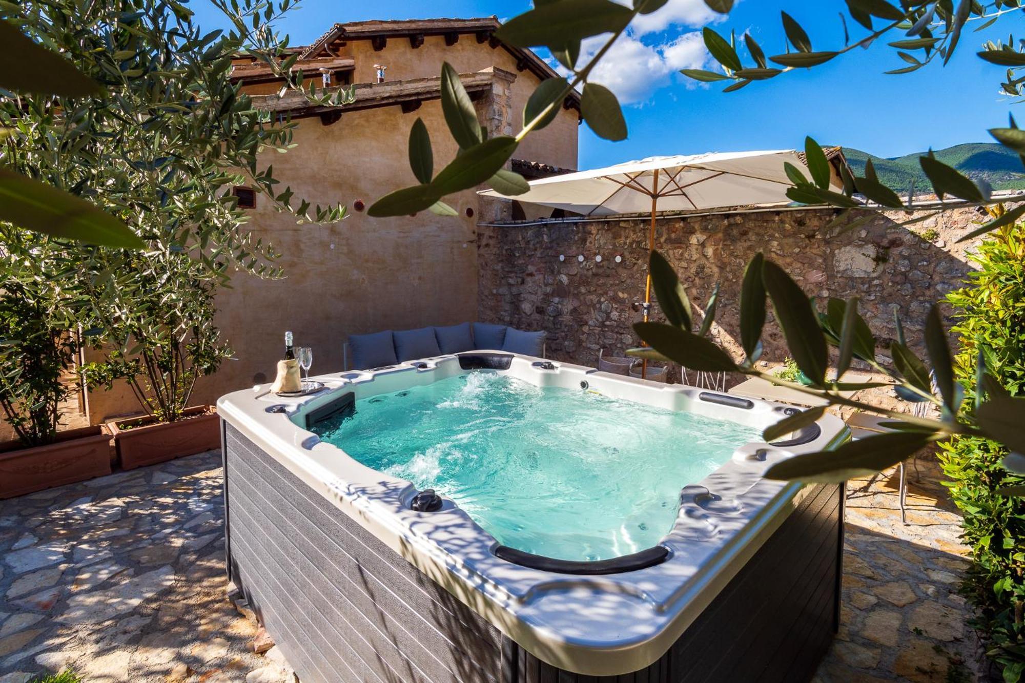 Ex Convento Santa Croce-Country Resort Сант'Анатолия-ди-Нарко Экстерьер фото